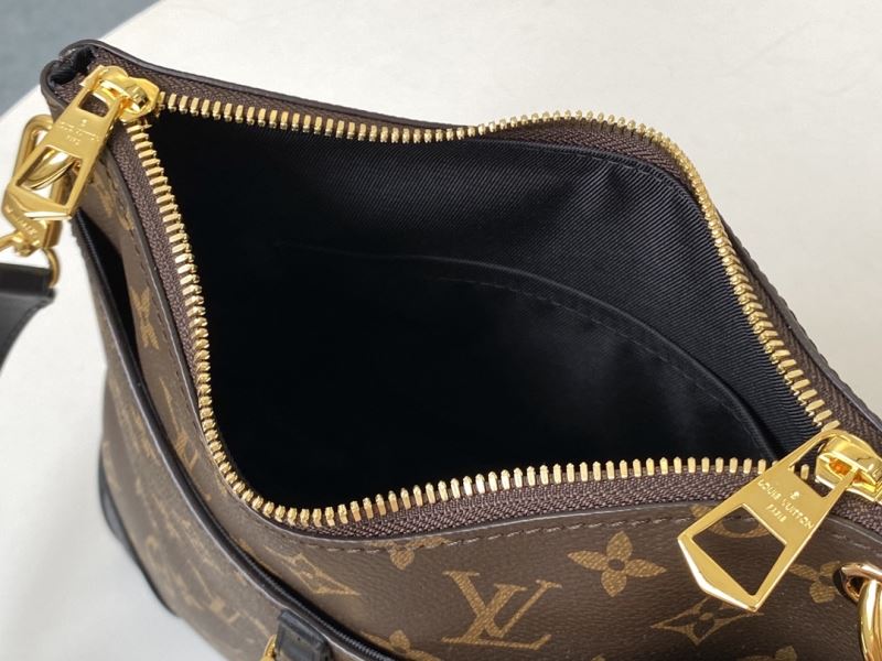 Louis Vuitton Hobo Bags